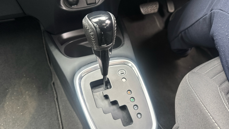 Toyota Yaris 1.5 Hybrid Icon 5dr CVT Hybrid Hatchback